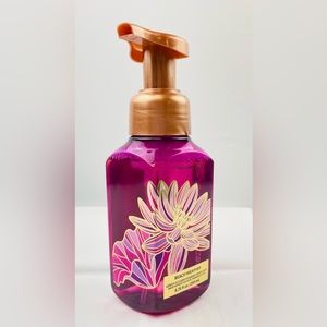 1-Bath & Body Works ~BEACH WEATHER~Foaming Hand Soap